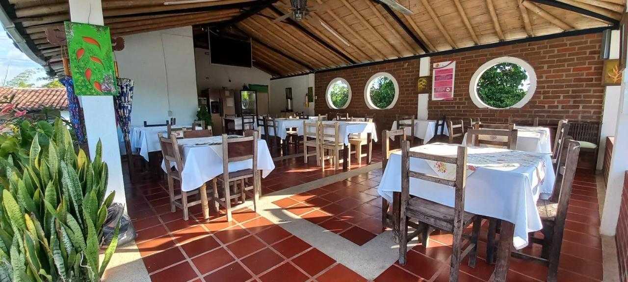 Finca Hotel Villa Del Sol Pueblo Tapao Exteriör bild